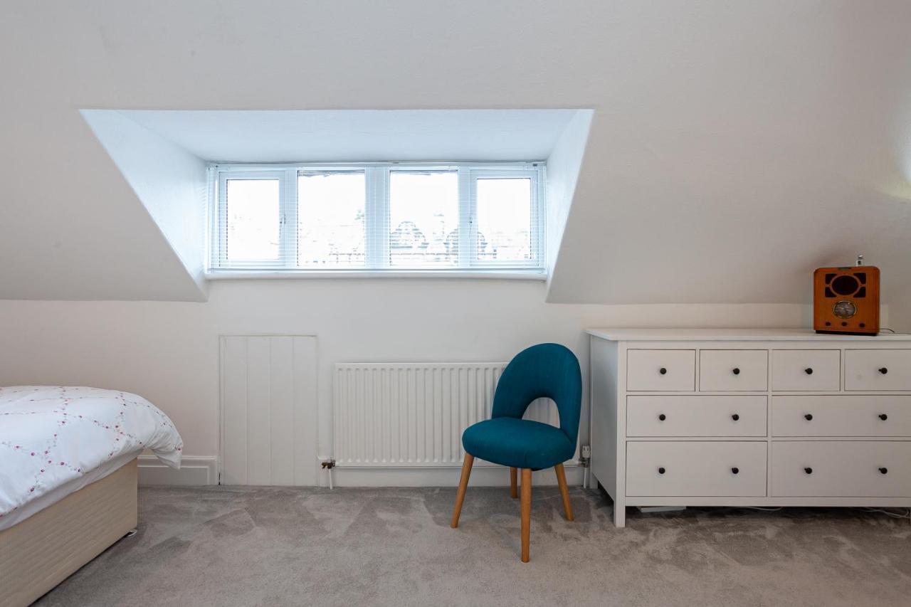 Cosy 2 Bed Apartment - Close To Leeds Centre Bagian luar foto