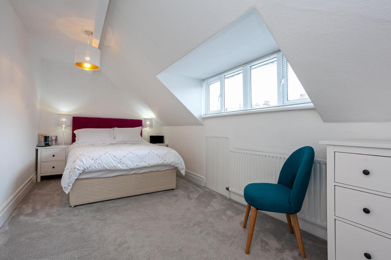 Cosy 2 Bed Apartment - Close To Leeds Centre Bagian luar foto