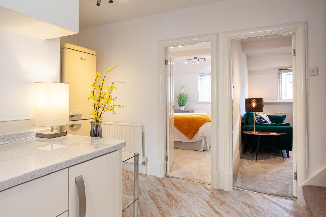 Cosy 2 Bed Apartment - Close To Leeds Centre Bagian luar foto