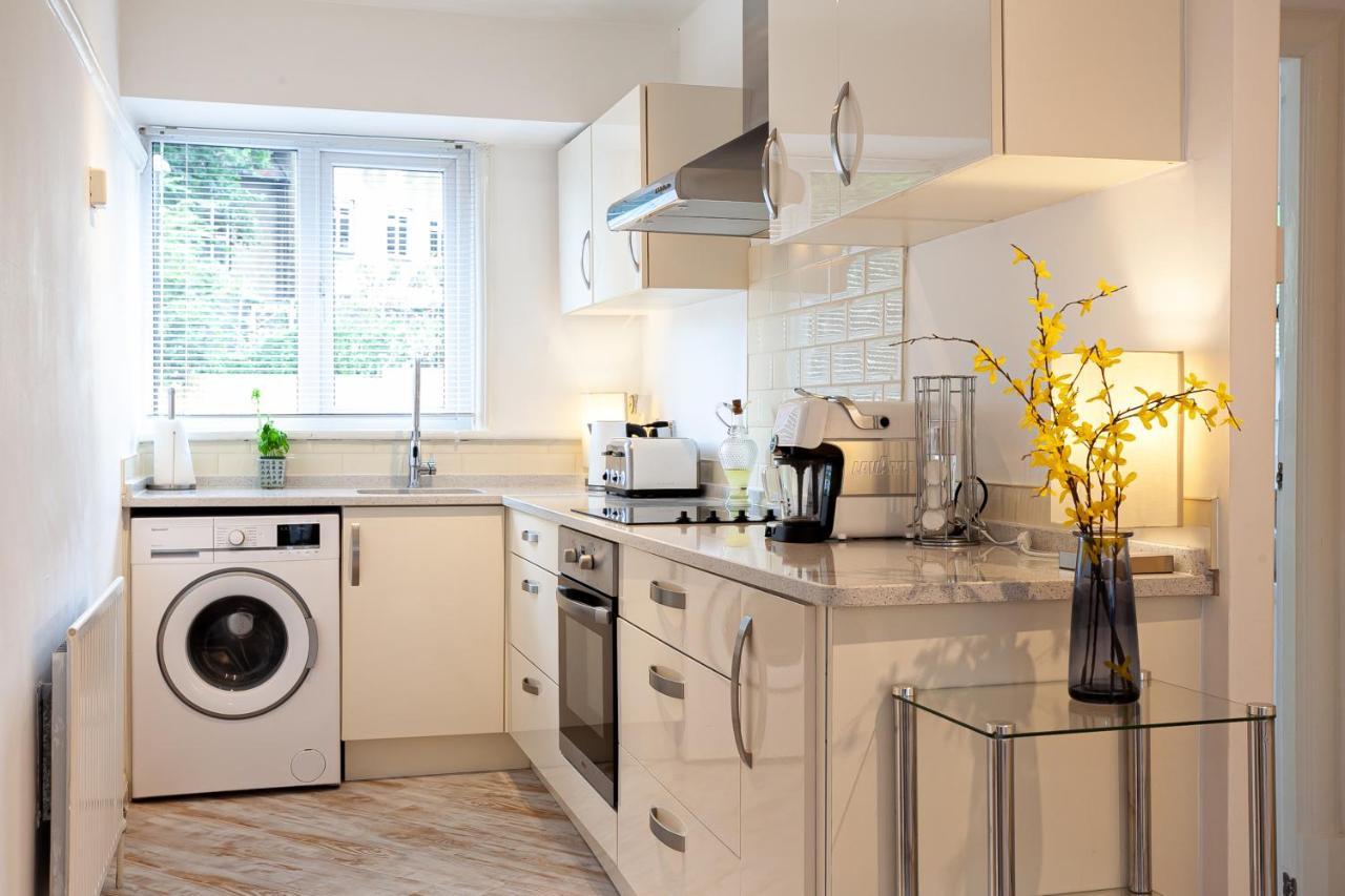 Cosy 2 Bed Apartment - Close To Leeds Centre Bagian luar foto