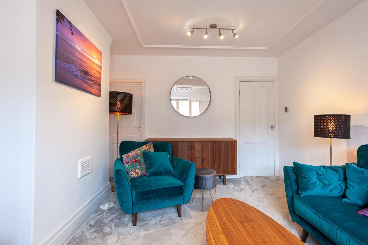 Cosy 2 Bed Apartment - Close To Leeds Centre Bagian luar foto