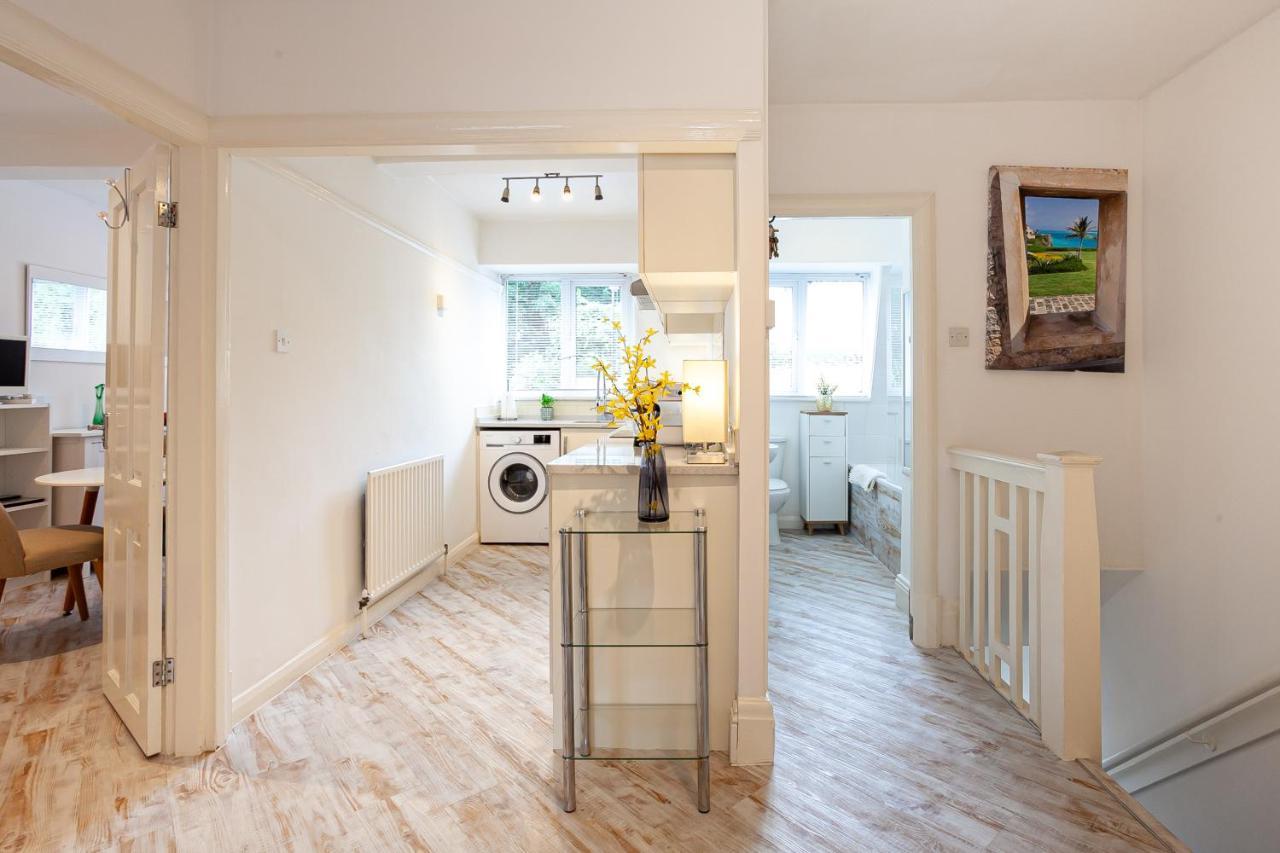 Cosy 2 Bed Apartment - Close To Leeds Centre Bagian luar foto